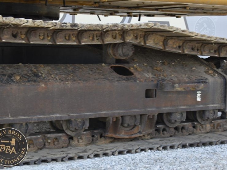 2019-caterpillar-326fl-image-34