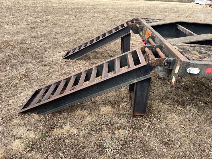 #156-•-2001-k-&-w-trailers-pintle-hitch-trailer-(has-wi-title)-image-7