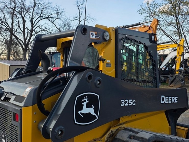 2021-deere-325g-image-19