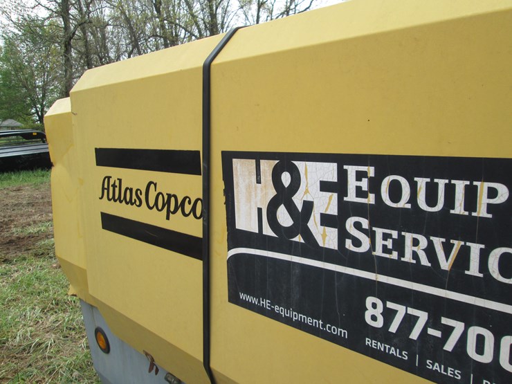 2013-deere-tires-image-7