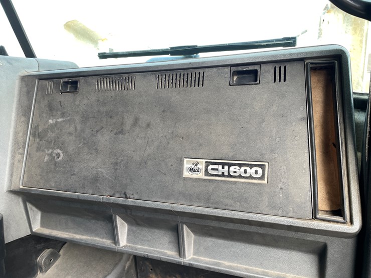 #400-•-1997-mac-ch600-semi-(has-wi-title)-image-78