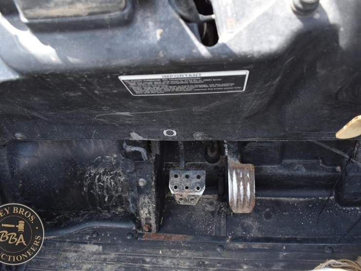 2023-kubota-rtv-x1120-image-13