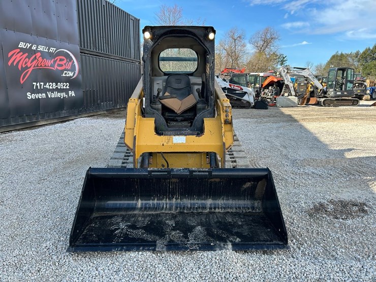 2015-caterpillar-259d-image-7