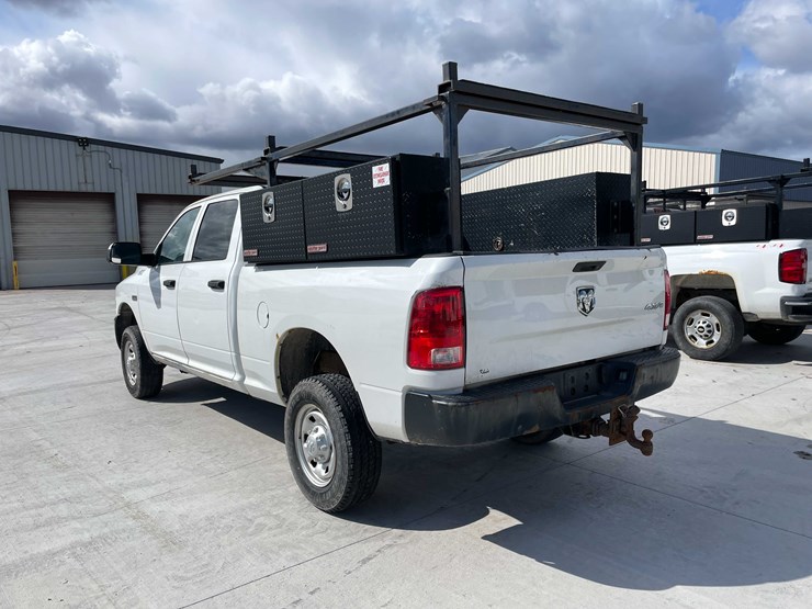 2016-dodge-2500-image-7