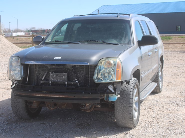 2012-gmc-yukon-image-10