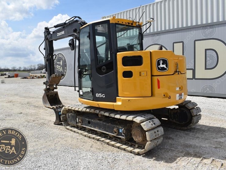 2021-deere-85g-image-4