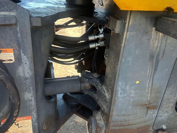 2004-komatsu-wa250-5l-image-21