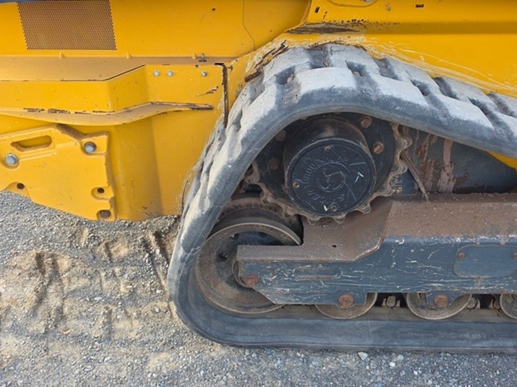 2021-deere-325g-image-14