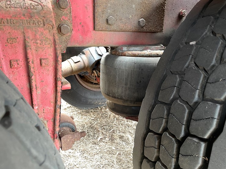 1989-peterbilt-379-image-54