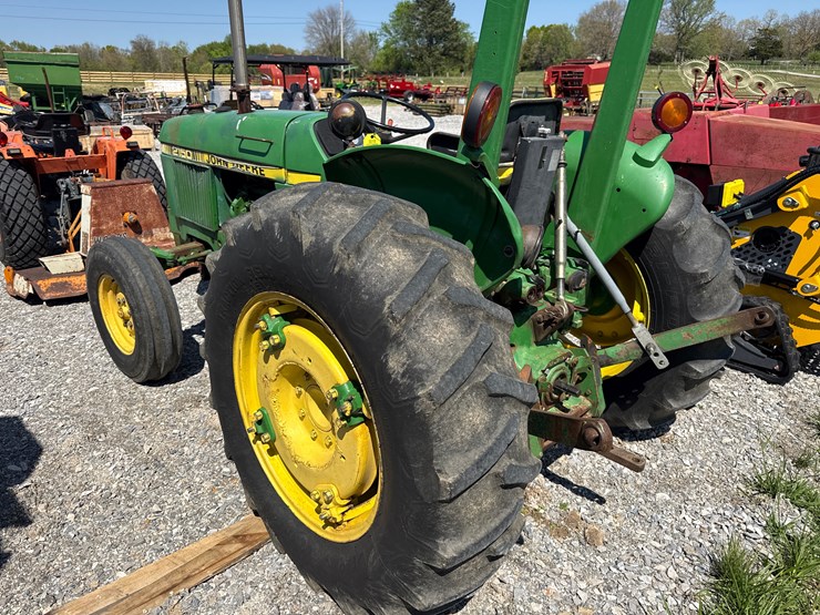 john-deere-2150-image-3