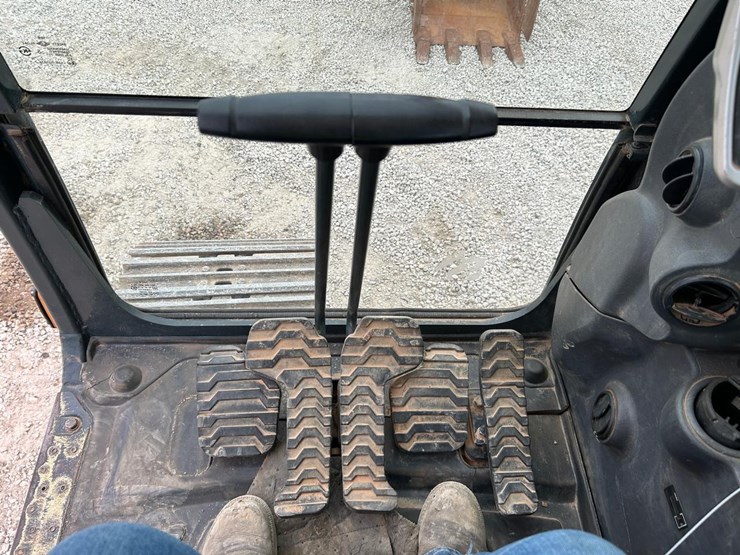 hyundai-hx145-lcr-image-22