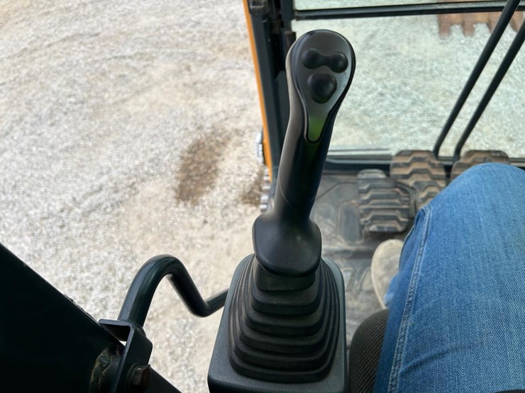 hyundai-hx145-lcr-image-29