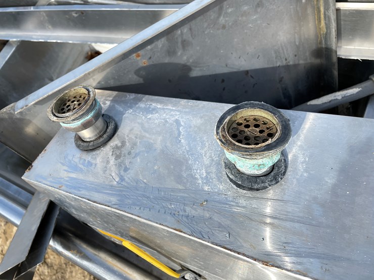 #3974-•-stainless-steel-3-bay-sink-image-11