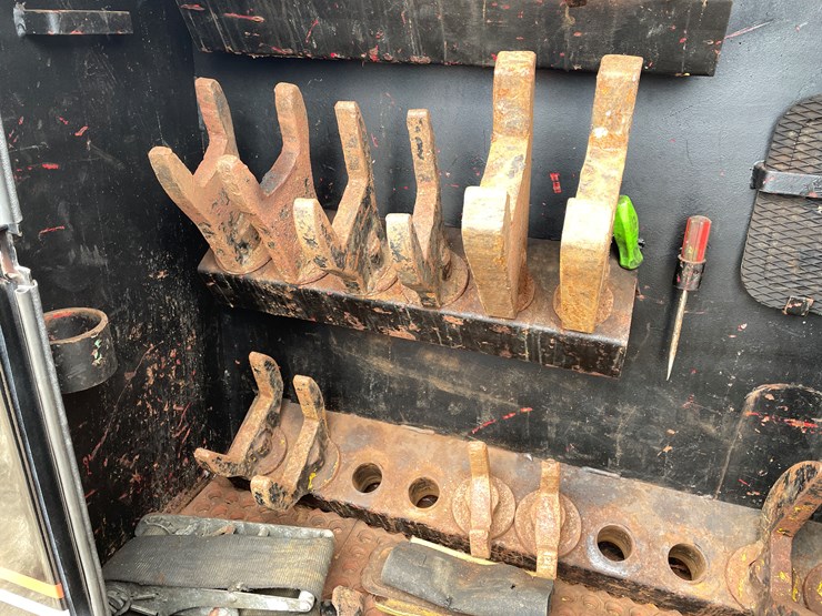 1989-peterbilt-379-image-47