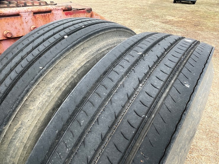 1987-peterbilt-379-image-22