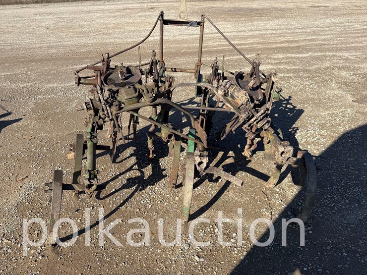 john-deere-2-image-3