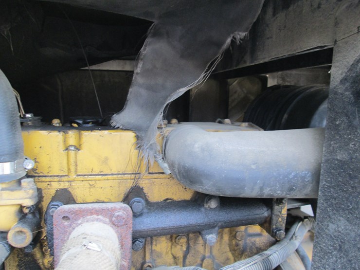 2007-caterpillar-xq20-image-11