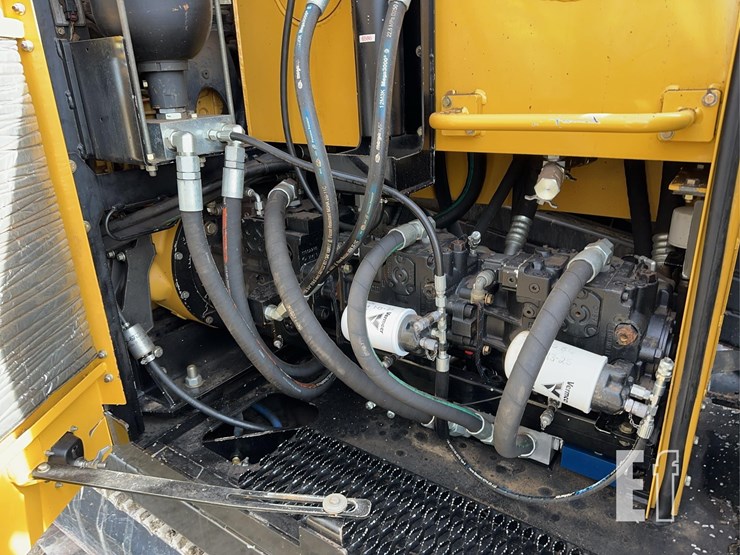 2017-vermeer-navigator-d100x140-series-iii-image-20