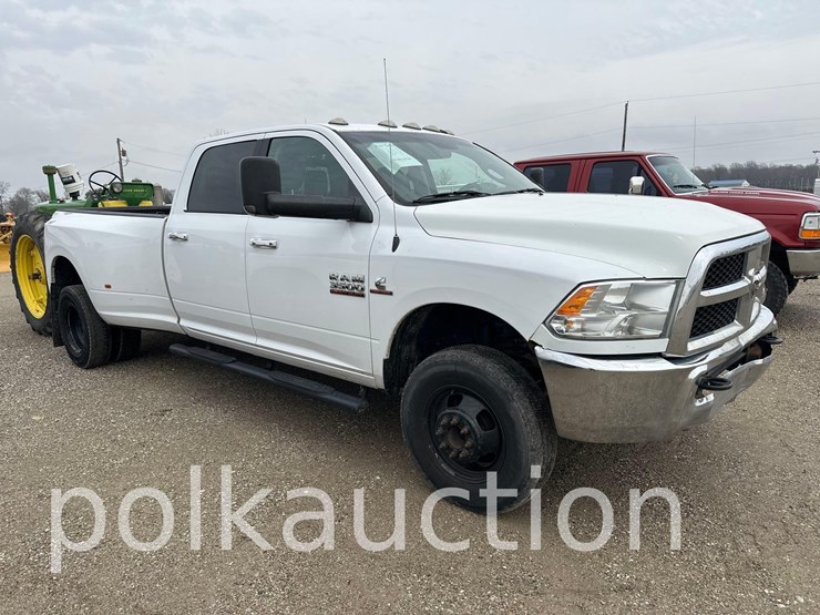 2018-ram-3500-slt-image-4