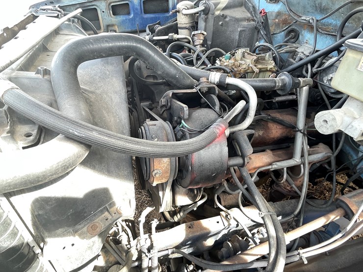 #192-•-1984-2-x-4-chevy-silverado-(has-wi-title)-image-20