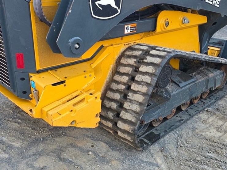 2023-deere-331g-image-18