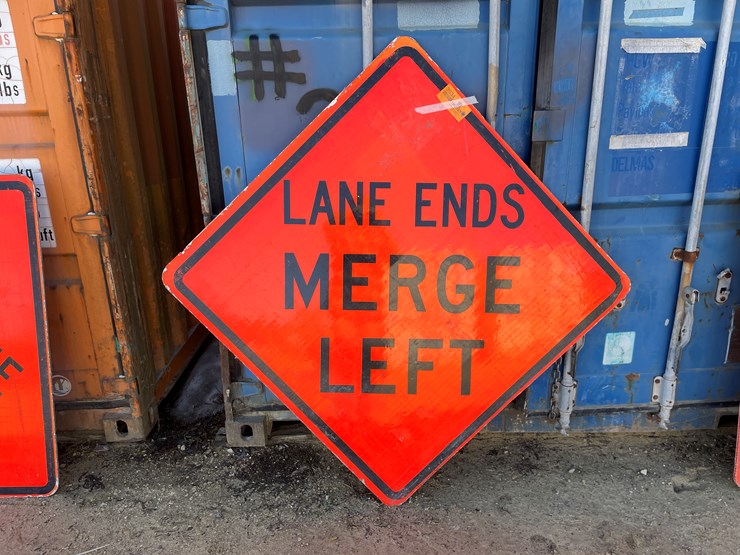#3934-•-retired-fiberglass-road-signs-image-1