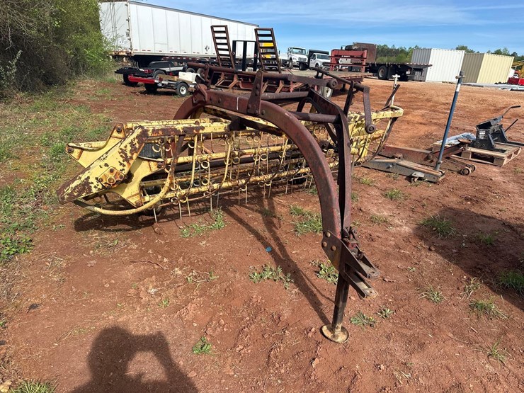 new-holland-256-image-1