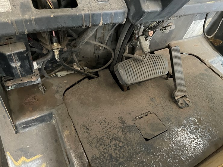 #171-•-yale-diesel-powered-forklift-image-17