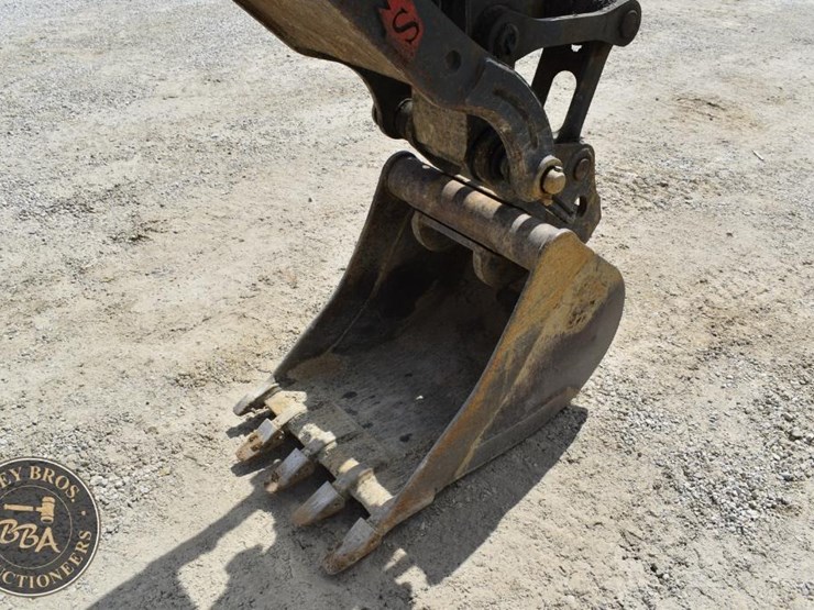 2021-deere-85g-image-15