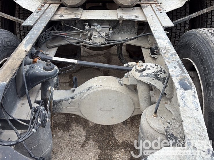 2018-peterbilt-579-image-86