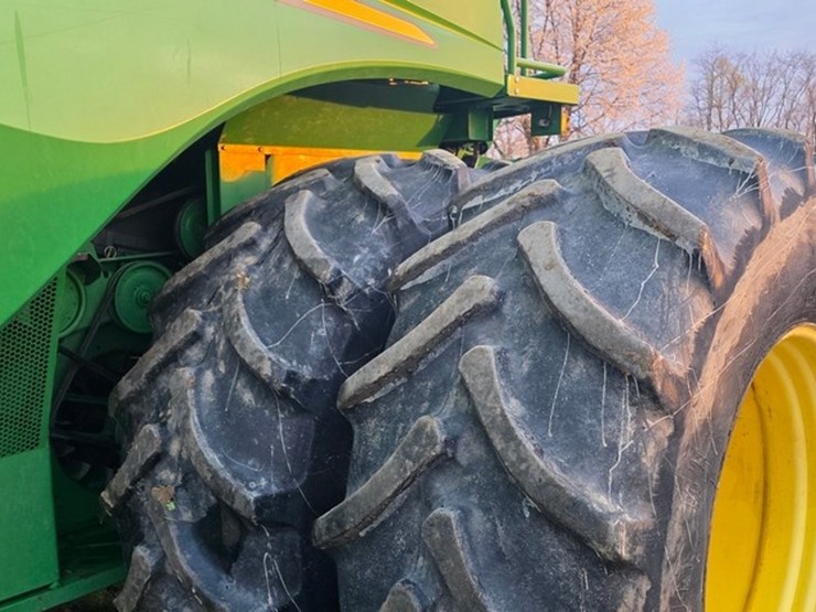 2013-john-deere-s680-image-15