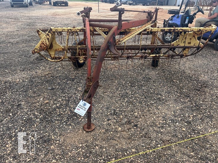 new-holland-256-image-1