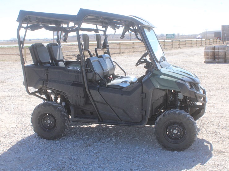 2014-honda-pioneer-700-image-4