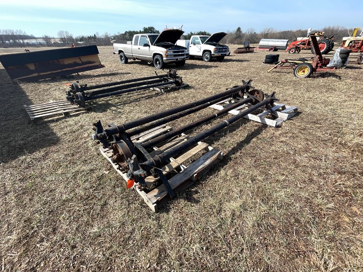 #10693-•-(4)-trailer-house-axles-image-1