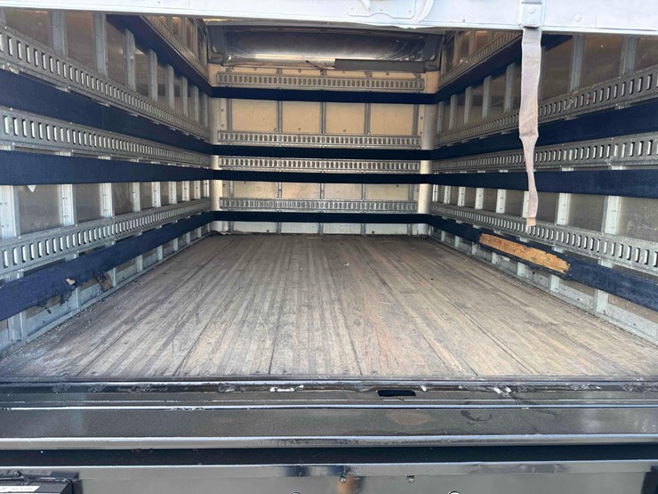 2009-chevrolet-3500-image-10