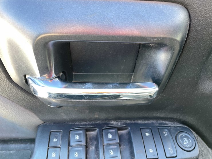 2015-chevrolet-1500-image-60