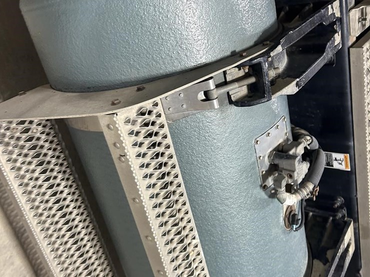 2016-peterbilt-579-image-10