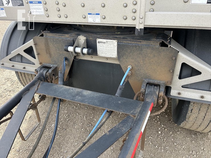 2025-wilson-grain-trailer-image-13