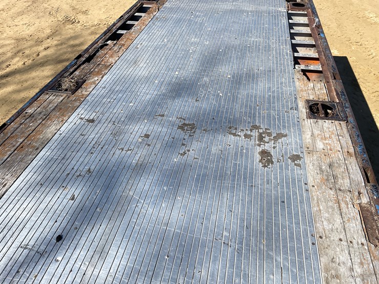 #1030-•-1973-28'-pike-semi-trailer-(has-wi-title)-image-12