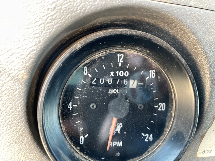 #401-•-1991-mac-rb688s-dump-truck-(has-mn-title)-image-143