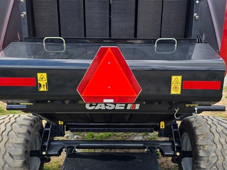 2023-case-ih-rb455-image-14