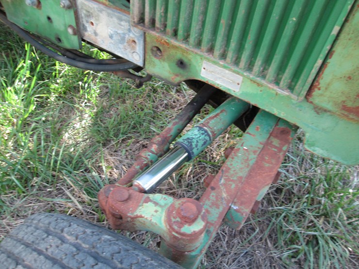 john-deere-2550-image-21