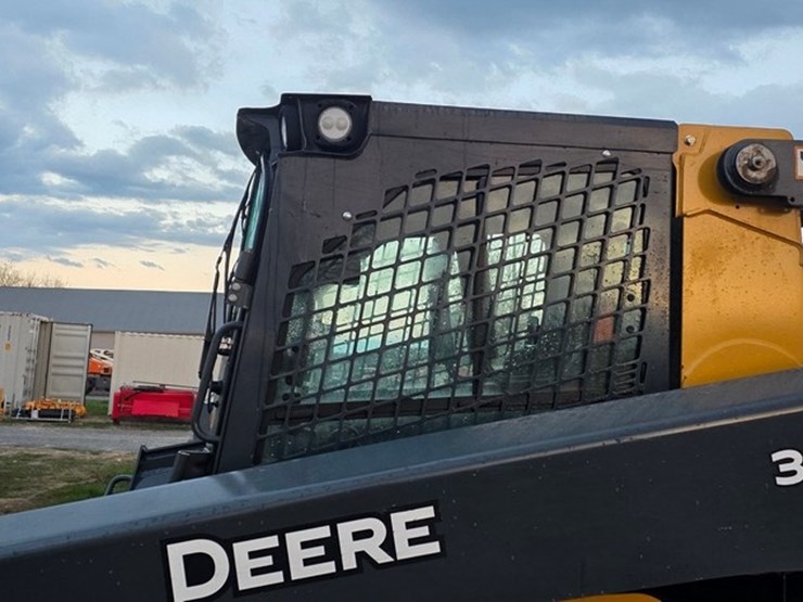 2023-deere-331g-image-29