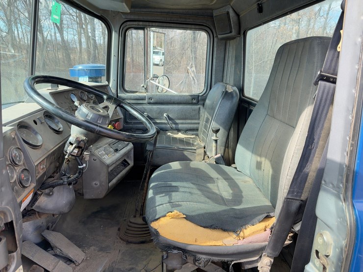 1998-mack-rd690s-image-30