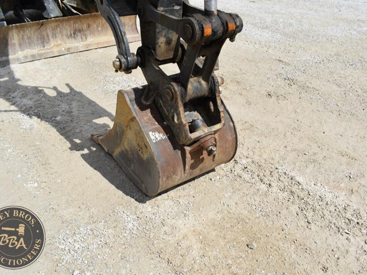 2021-deere-85g-image-14