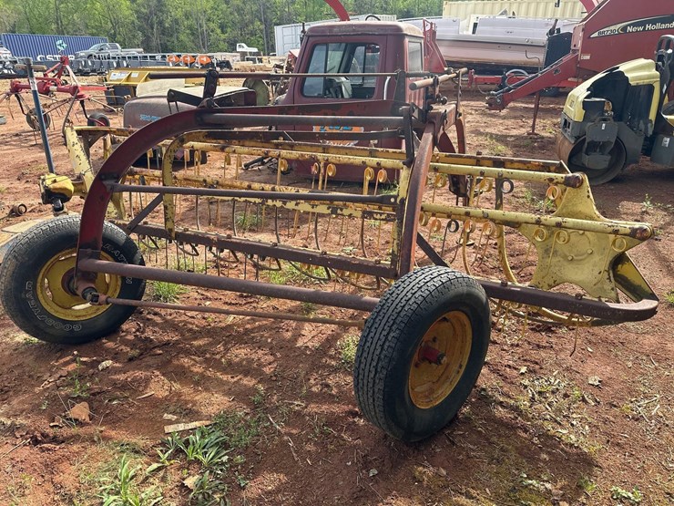 new-holland-256-image-4