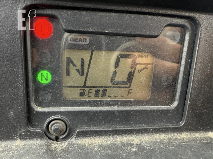 2016-honda-pioneer-700-image-18