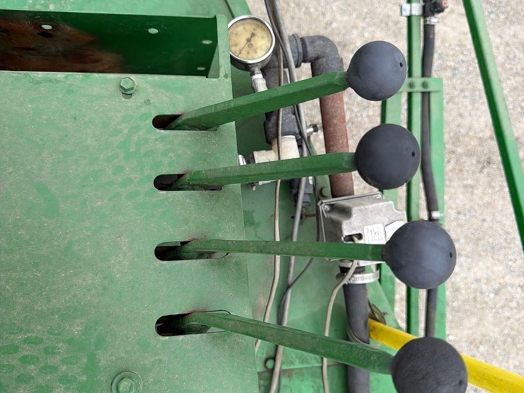 john-deere-734-image-18