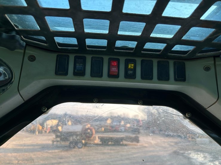 bobcat-t320-image-23