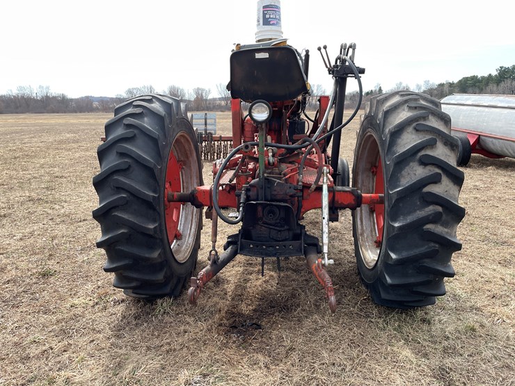 #175-•-case-830-diesel-tractor-image-6